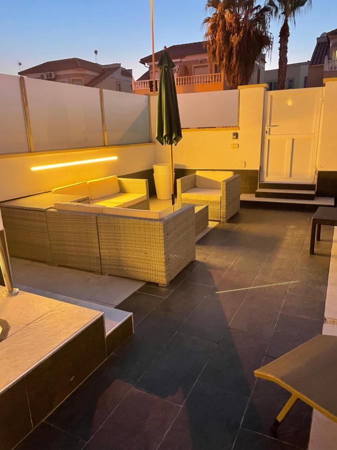 Boulevard La Zenia Villa Playa Flamenca Dış mekan fotoğraf